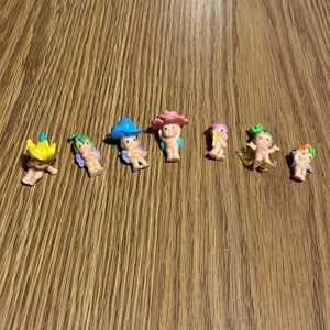 Vintage 1993 Kenner Fairy Winkles Find Me Flower- 7 dolls